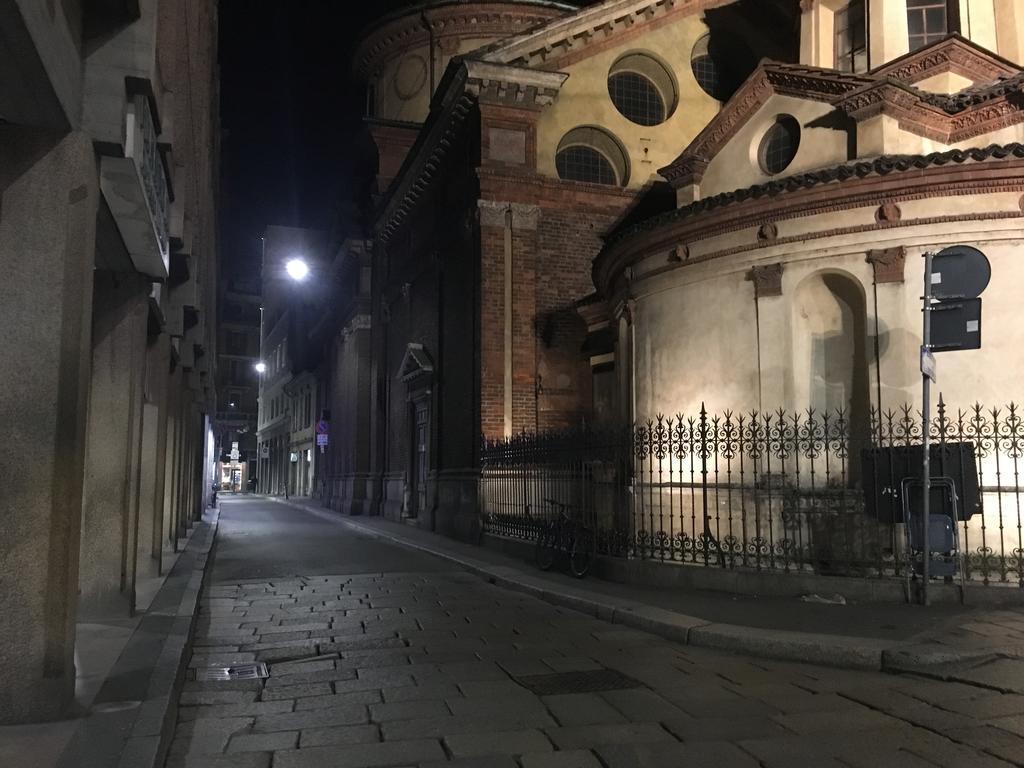 Kibilu - Via Falcone - City Centre - Duomo Милано Екстериор снимка